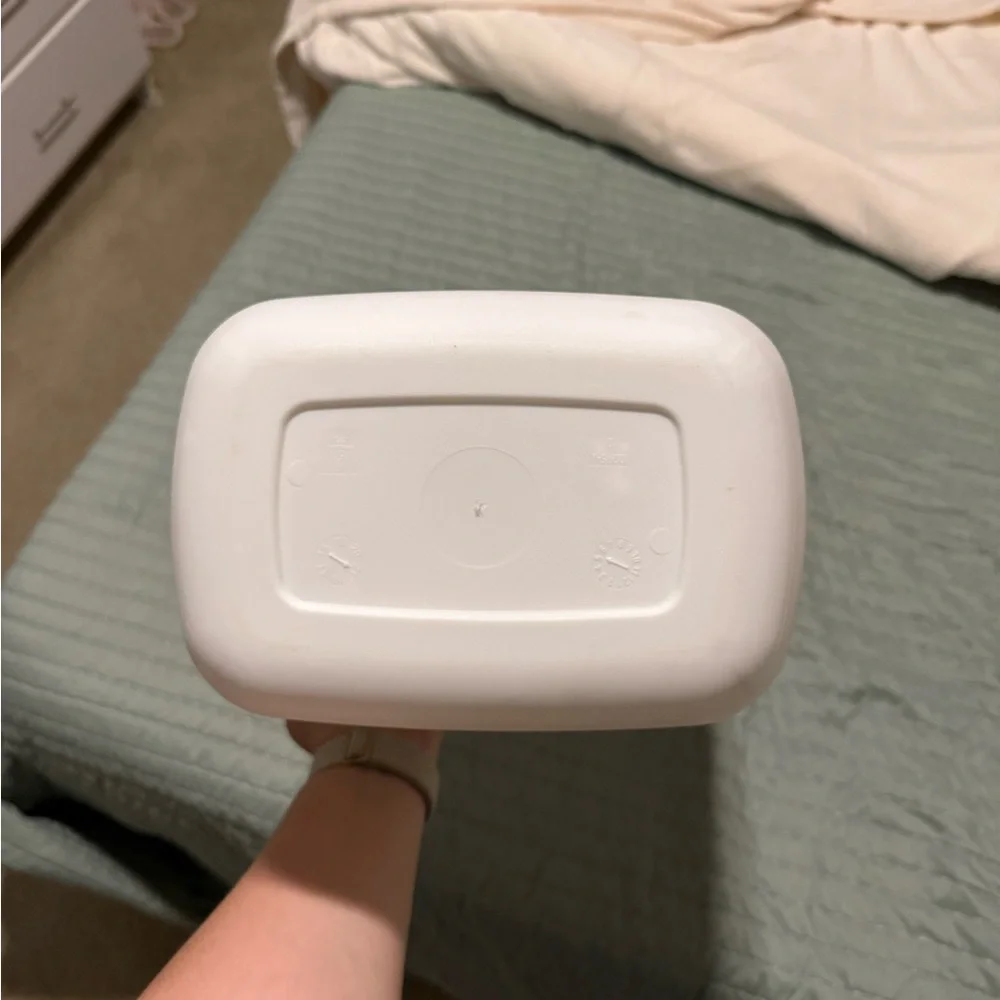SMALL BATHROOM WASTEBASKET